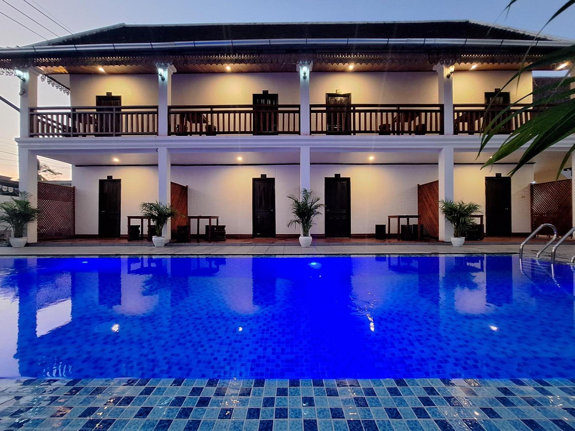Luang Prabang Pavilion Hotel & Travel ภายนอก รูปภาพ
