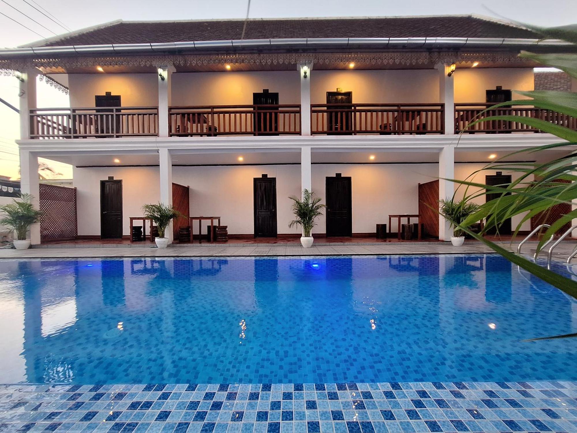 Luang Prabang Pavilion Hotel & Travel ภายนอก รูปภาพ
