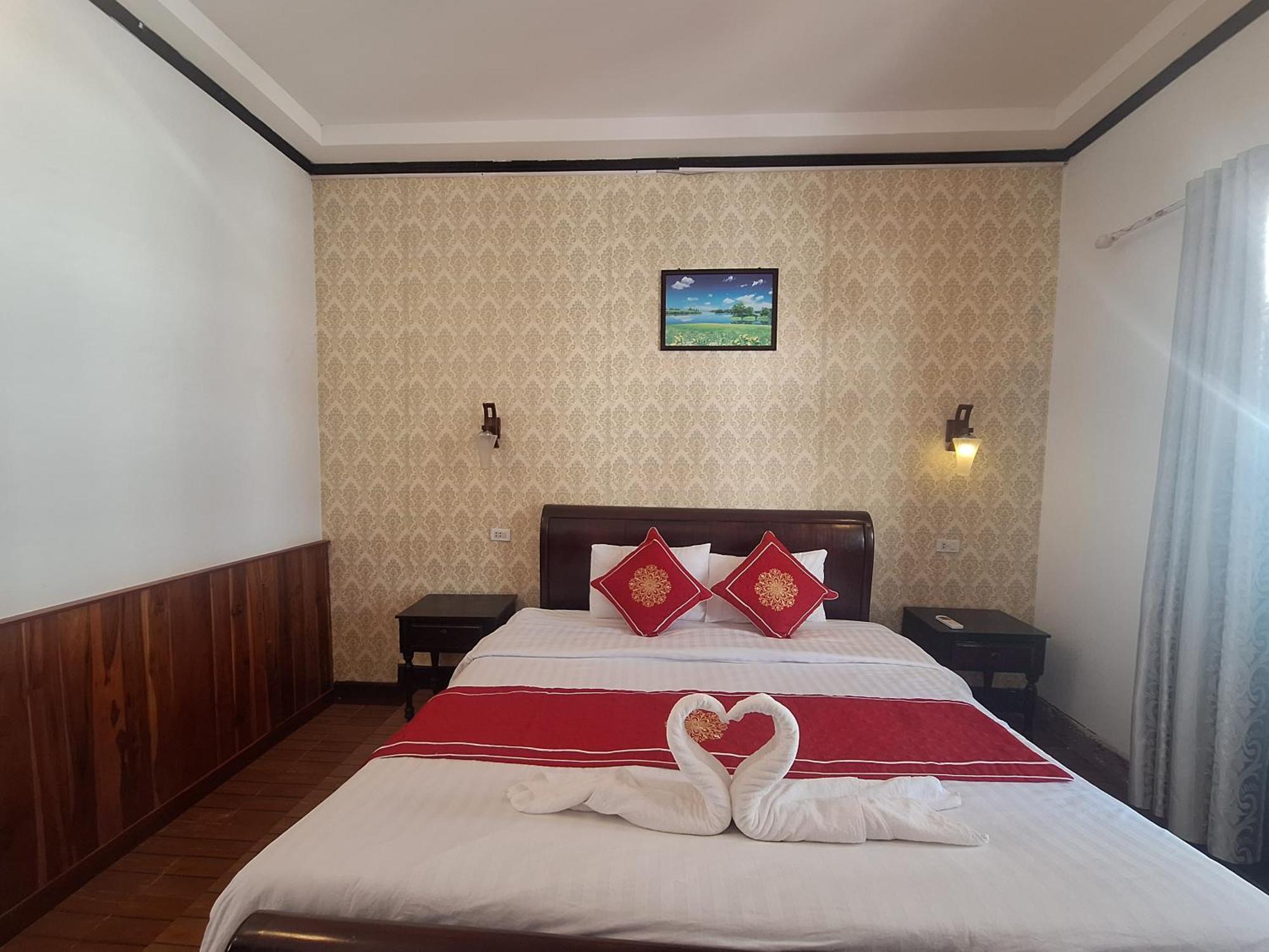 Luang Prabang Pavilion Hotel & Travel ภายนอก รูปภาพ