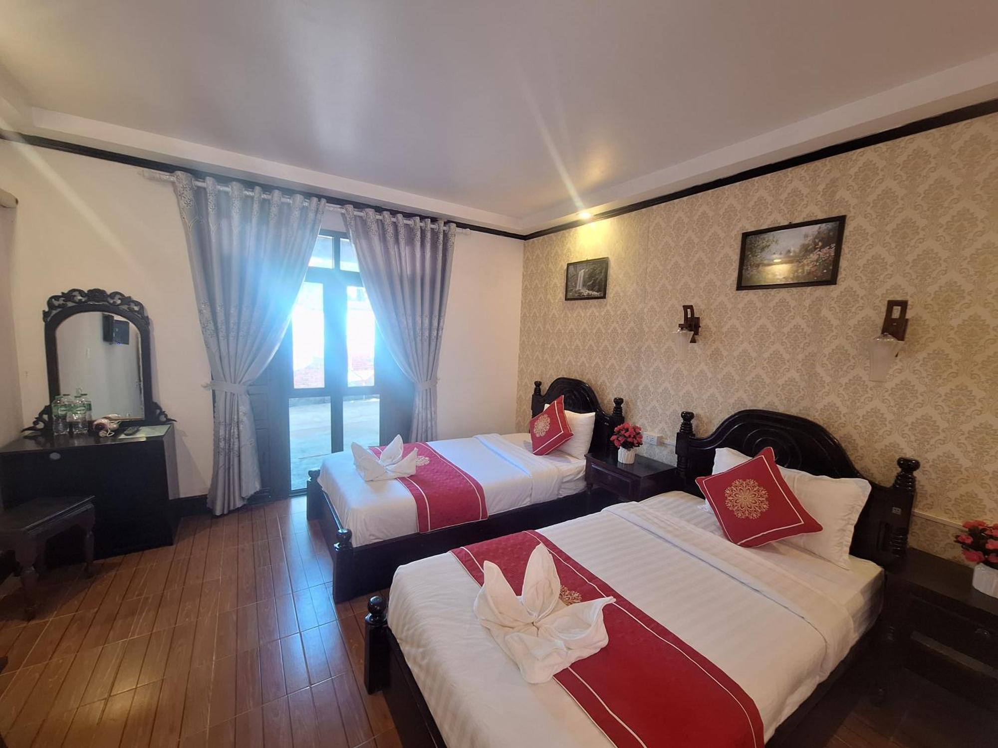 Luang Prabang Pavilion Hotel & Travel ภายนอก รูปภาพ